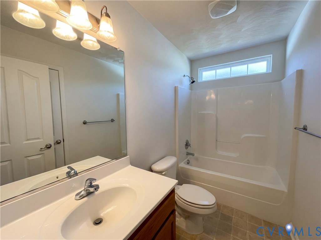 4207 Cougar Trail Chester, VA 23831 - Photo 13 of 19