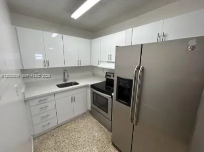 $1,700 | 142 Southwest 18th Avenue, Unit 20, Miami, FL 33135