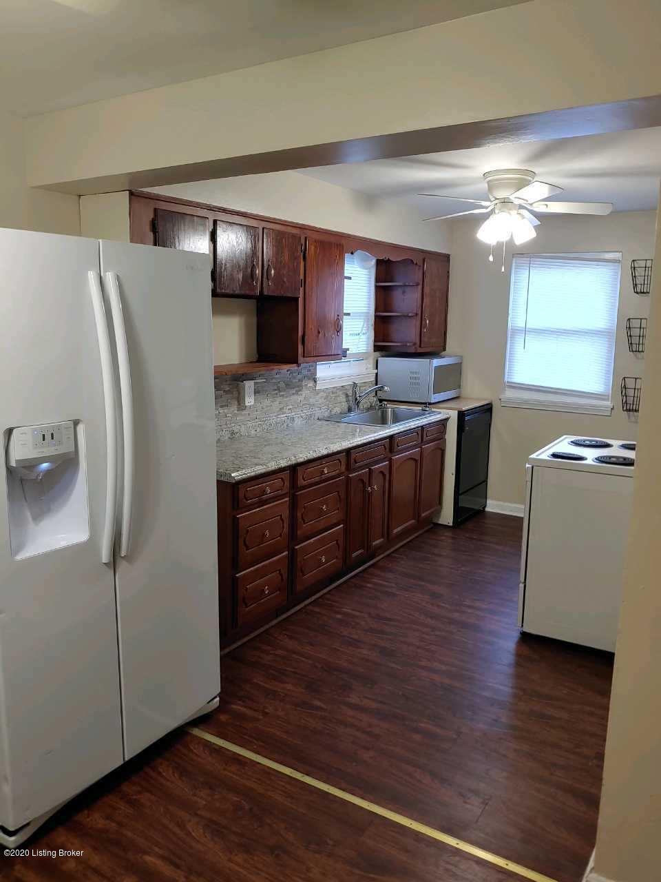 4829 Dover Road Louisville, KY 40216 - Photo 4 of 29 50717