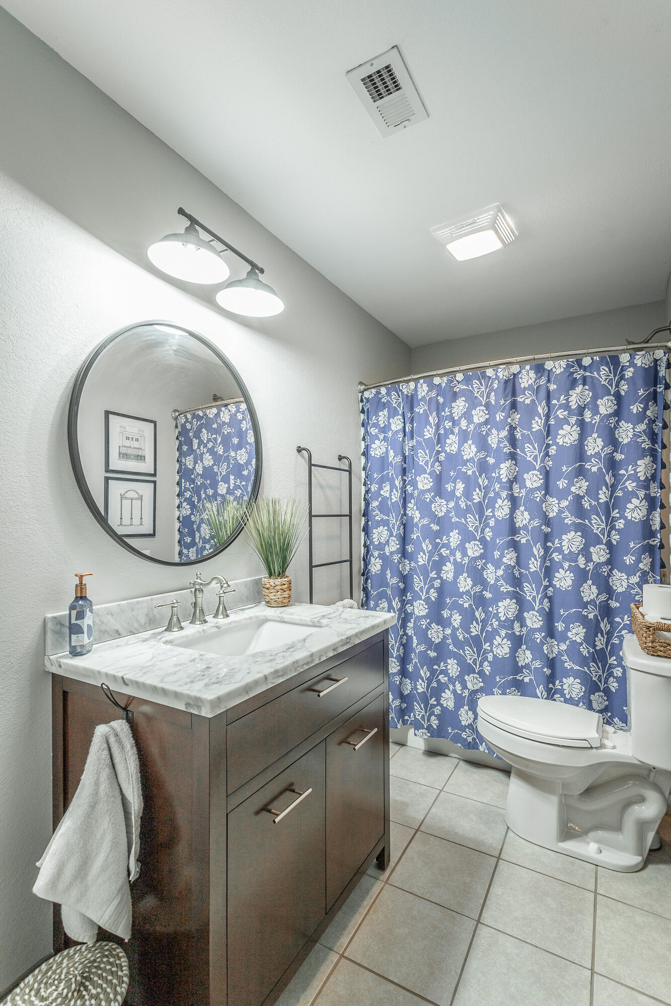 3475 Mt Pisgah Road Ringgold, GA 30736 - Photo 28 of 41 Guest bathroom