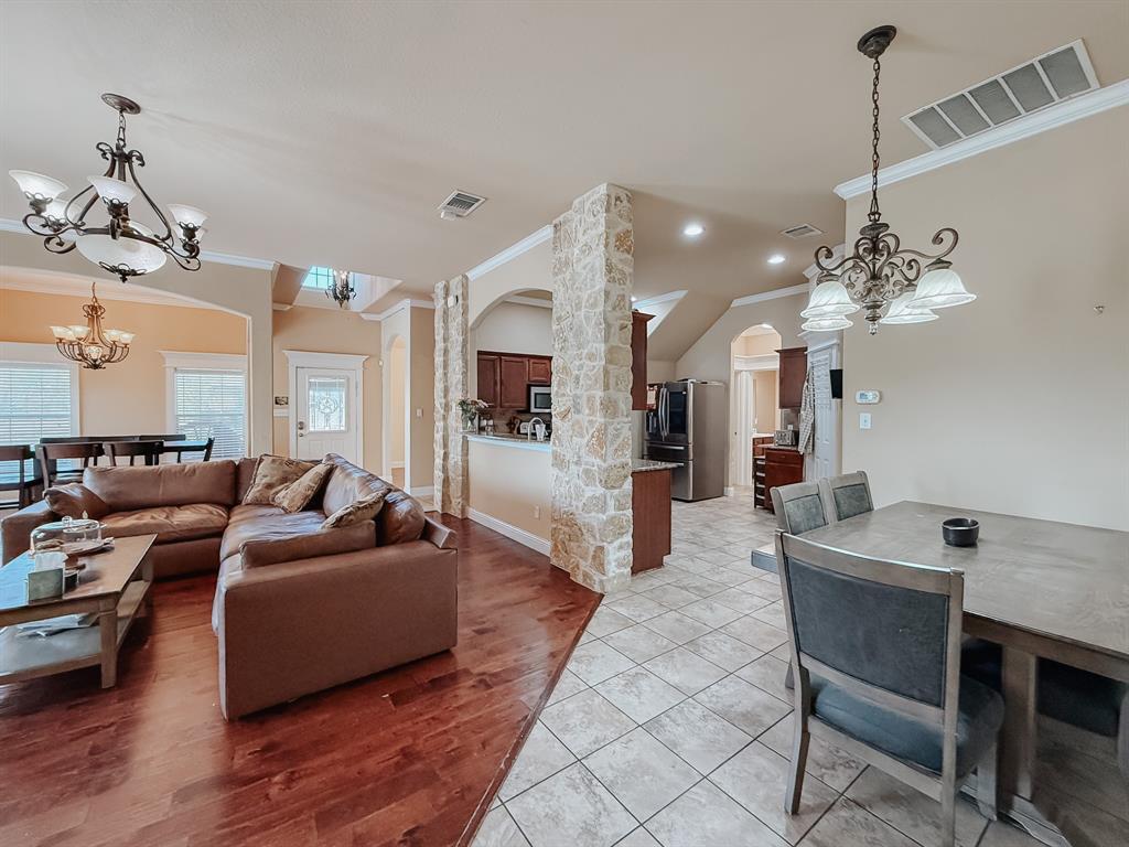 100 Timbershade Drive Red Oak, TX 75154 - Photo 12 of 38