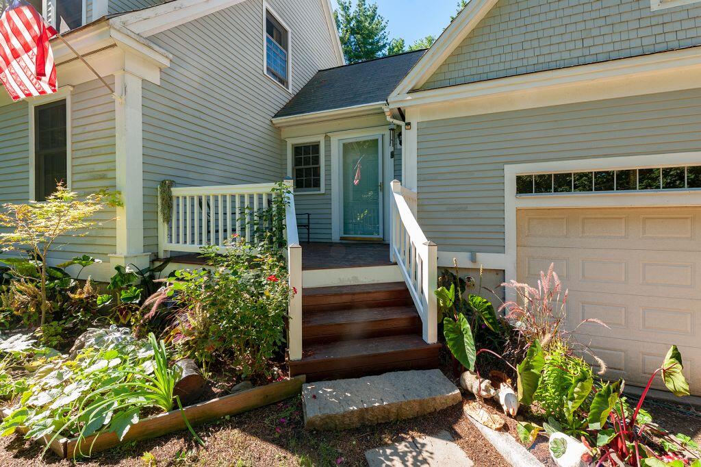 38 Pine Mountain Road Cape Neddick, ME 03902 - Photo 3 of 45 Entrance