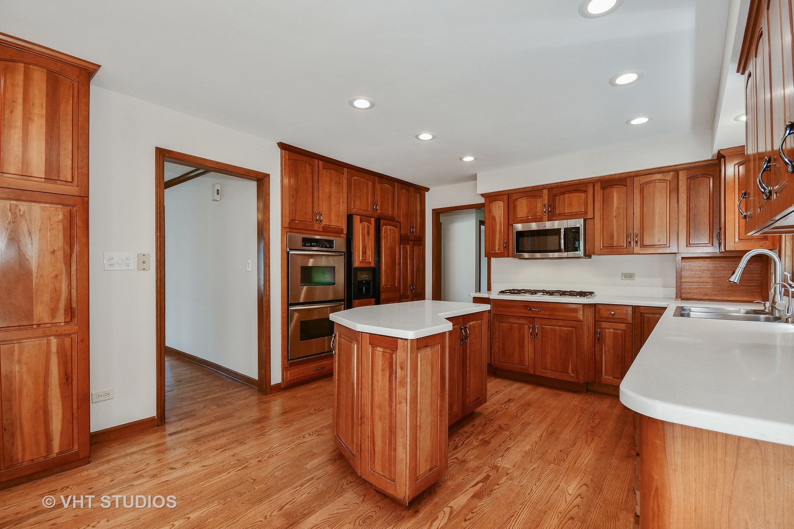 31W161 Prairie Lane Wayne, IL 60184 - Photo 5 of 37