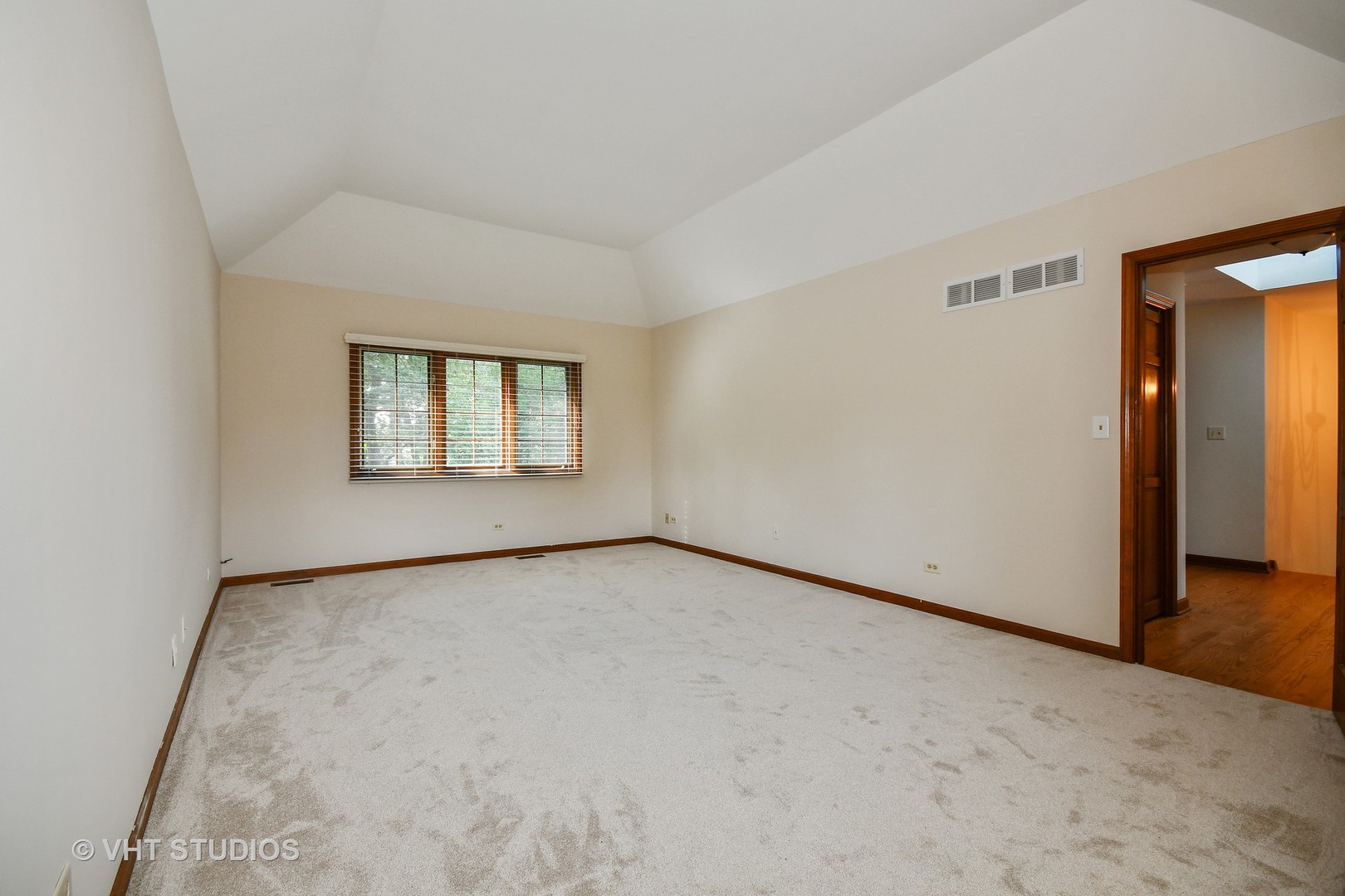 31W161 Prairie Lane Wayne, IL 60184 - Photo 10 of 37