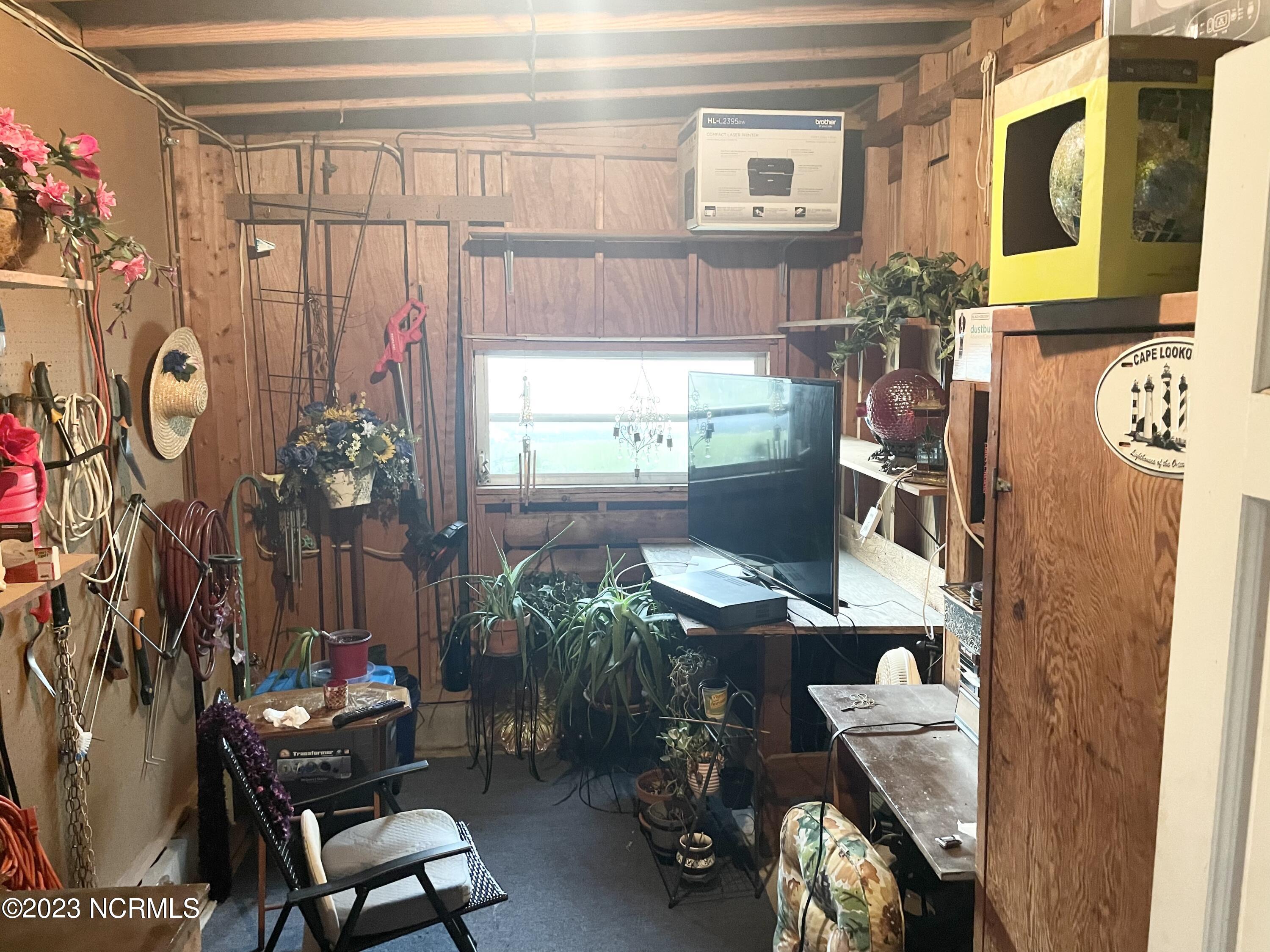 4115 Country Club Road Morehead City, NC 28557 - Photo 23 of 25 Storage