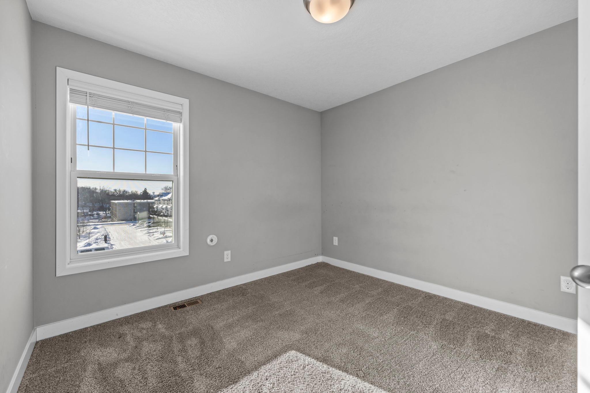 216 Monroe Street Anoka, MN 55303 - Photo 22 of 38