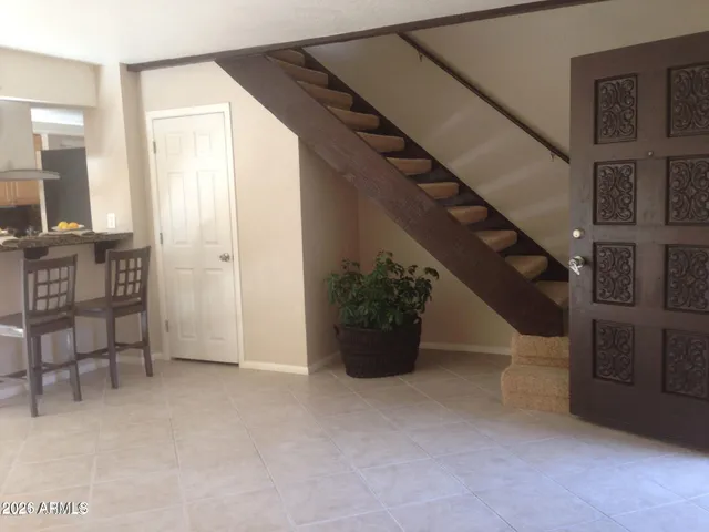 $1,820 | 10420 North 11th Place, Unit 2, Phoenix, AZ 85020