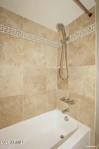 $1,850 | 10420 North 11th Place, Unit 2, Phoenix, AZ 85020