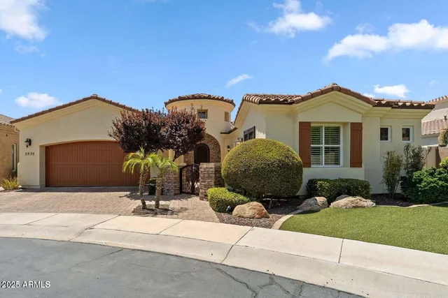 $3,500 | 1535 West Winter Drive, Phoenix, AZ 85021