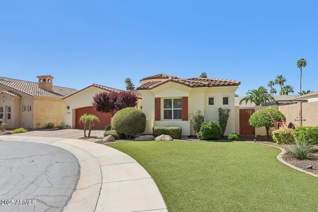 $3,500 | 1535 West Winter Drive, Phoenix, AZ 85021