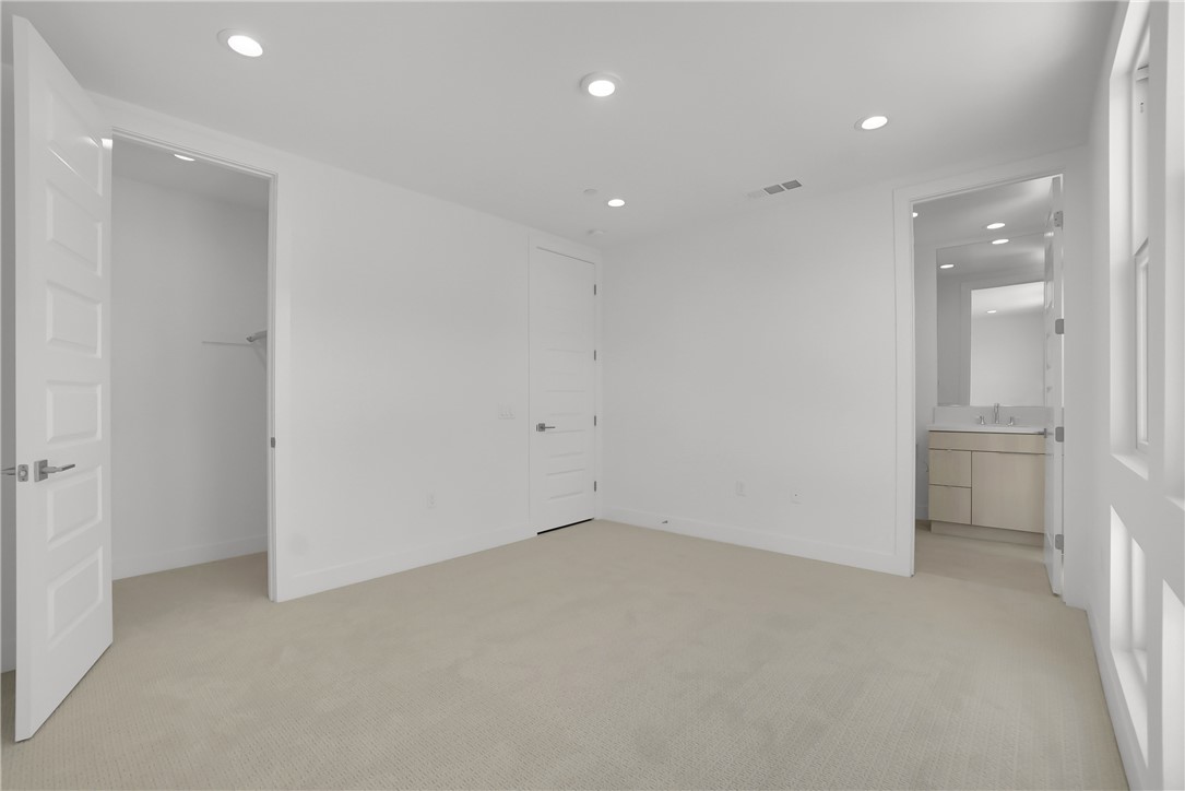 168 Creation Irvine, CA 92618 - Photo 34 of 59