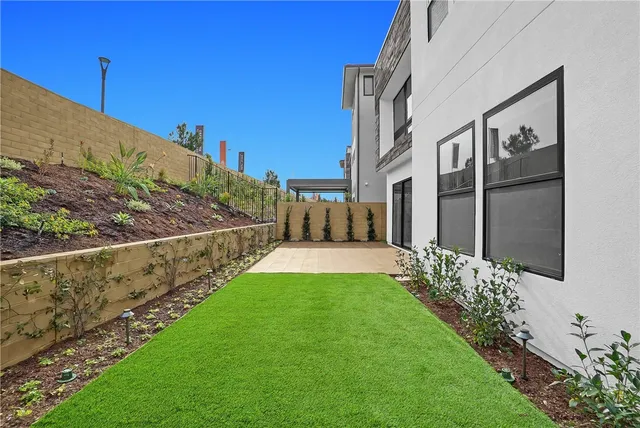 $9,500 | 168 Creation, Irvine, CA 92618