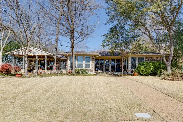 $550,000 | 312 Stonecrest Drive, Rockwall, TX 75087