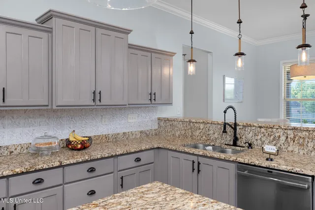 $420,000 | 608 Shadow View Drive, Hernando, MS 38632