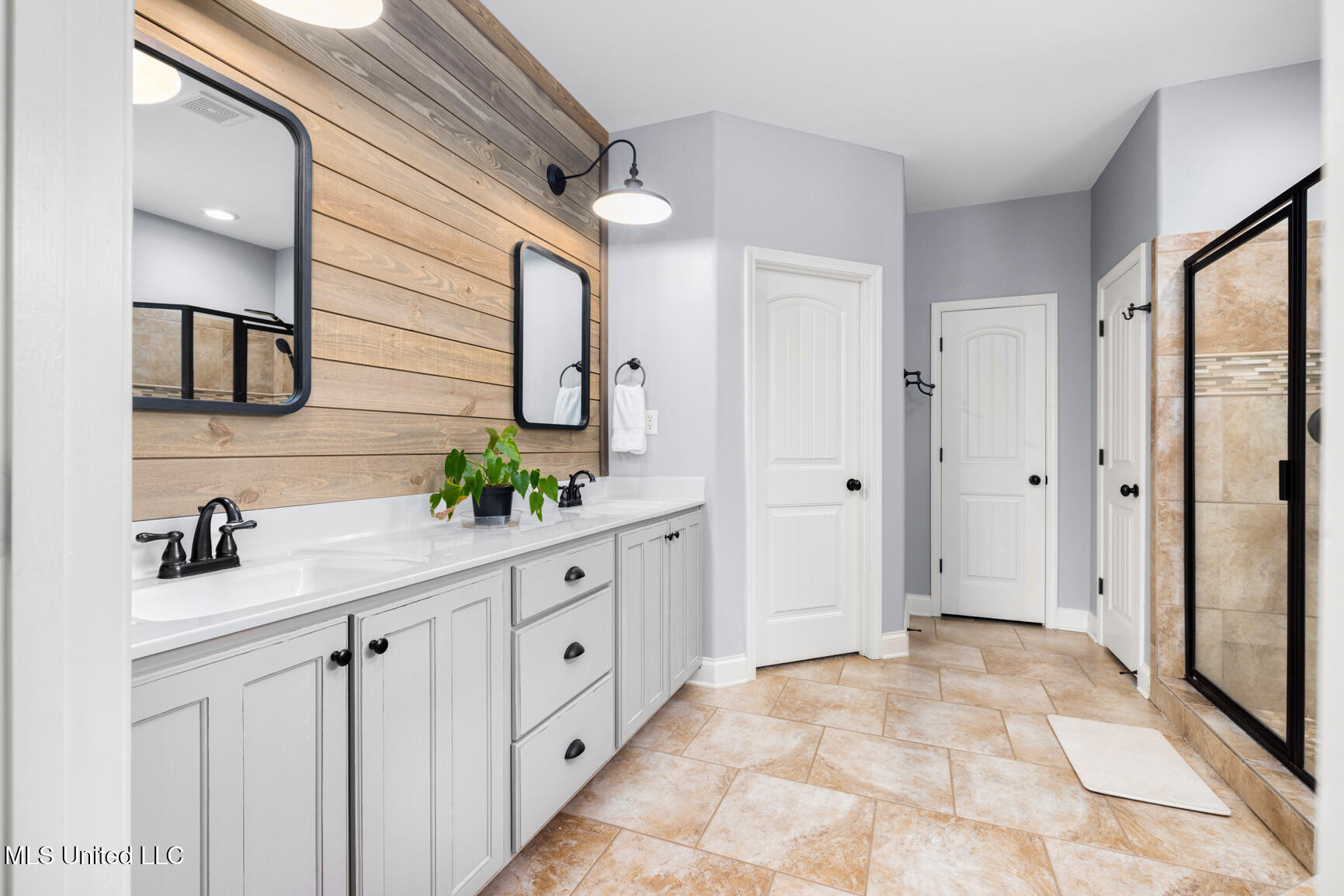 608 Shadow View Drive Hernando, MS 38632 - Photo 28 of 48 28 (8)