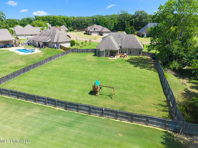 $420,000 | 608 Shadow View Drive, Hernando, MS 38632