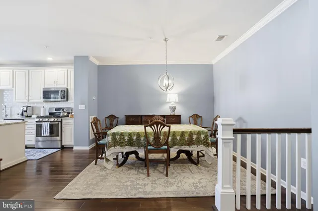 $499,999 | 43031 Foxtrail Woods Terrace, Unit 103, Ashburn, VA 20148