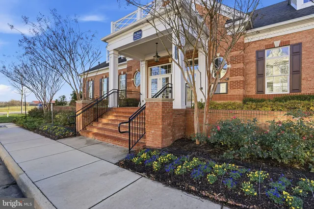 $499,999 | 43031 Foxtrail Woods Terrace, Unit 103, Ashburn, VA 20148