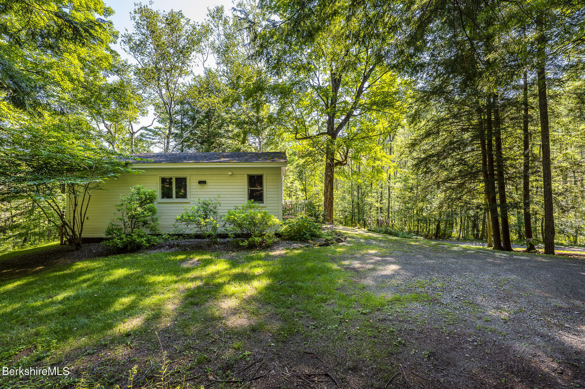 13 Tremper Property Assn Road Canaan, NY 12029 - Photo 23 of 25 Screen - 13 Tremper Assn Rd Canaan NY 12
