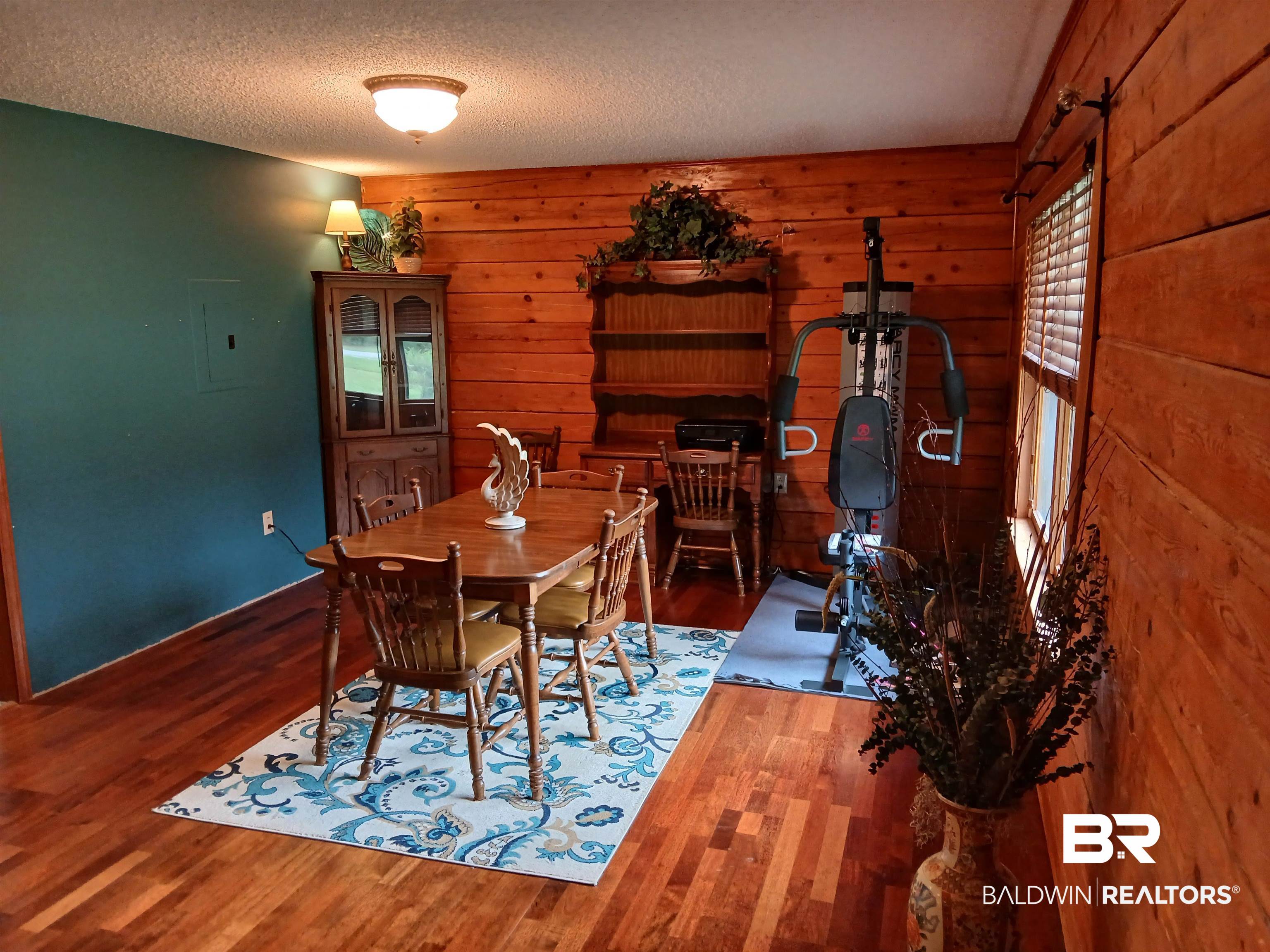 190 Magnolia Court Axis, AL 36505 - Photo 10 of 28 Dining Area