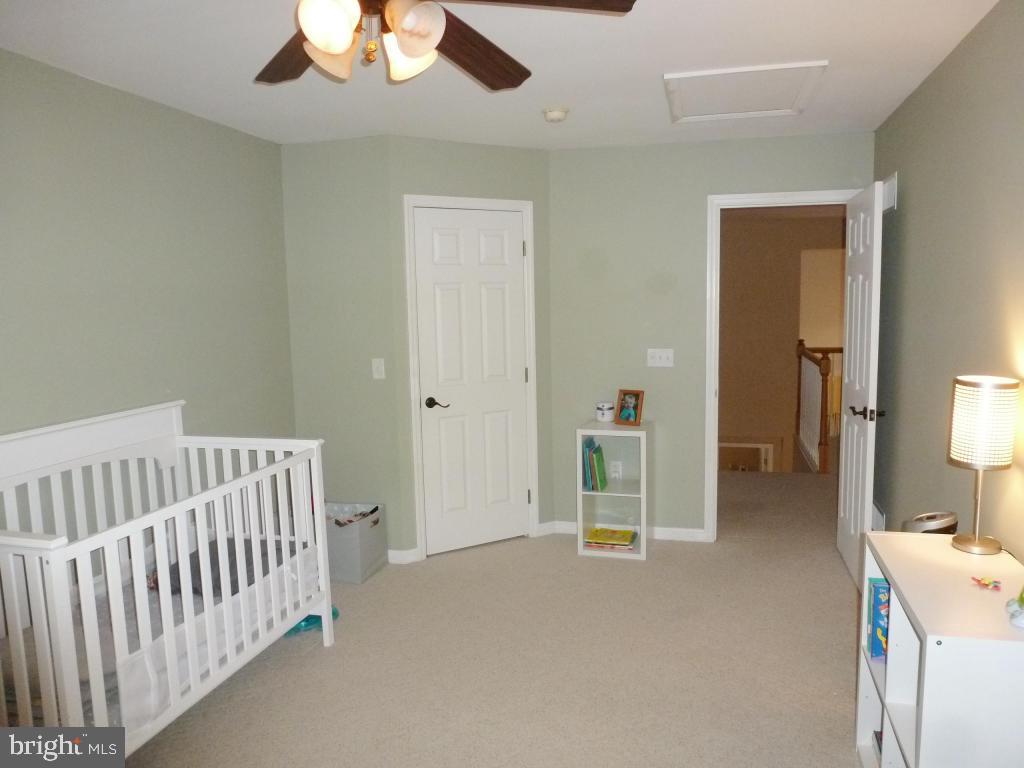 600 Chatham Way Lititz, PA 17543 - Photo 15 of 26 a view of livingroom with furniture