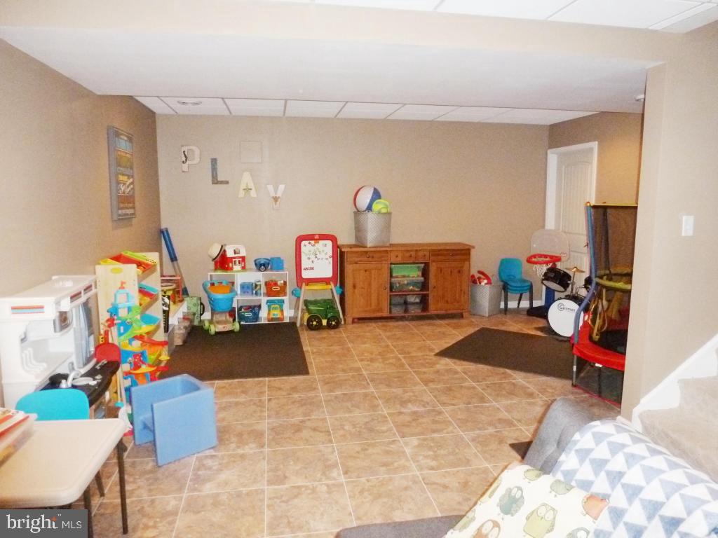 600 Chatham Way Lititz, PA 17543 - Photo 20 of 26 a bedroom with furniture and a bed