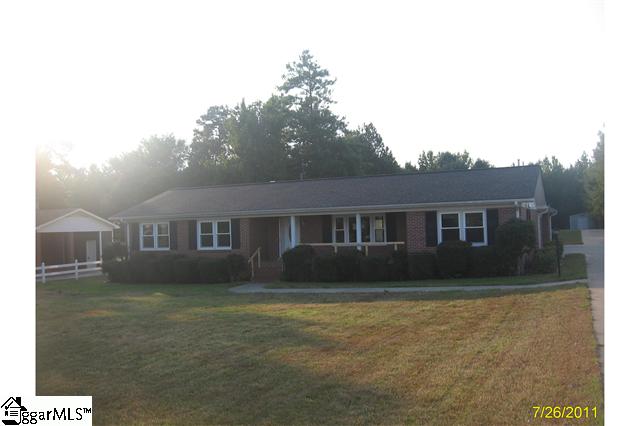 614 A B Jacks Road Clinton, SC 29325 - Photo 1 of 13 Gallery Image 1