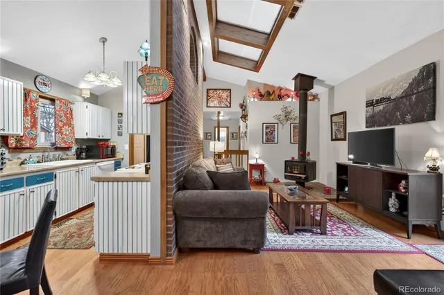 $425,000 | 631 Brentwood Street, Lakewood, CO 80214