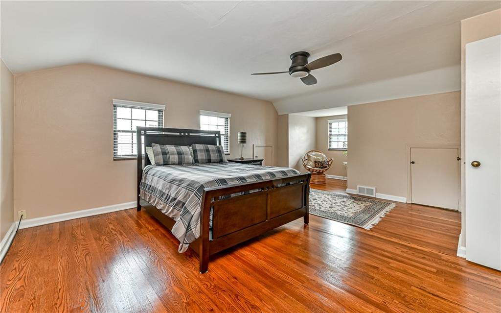 421 Old Farm Road Pittsburgh, PA 15228 - Photo 11 of 18