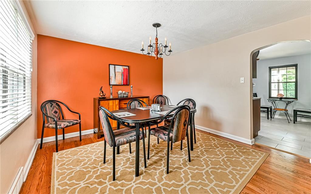 421 Old Farm Road Pittsburgh, PA 15228 - Photo 4 of 18