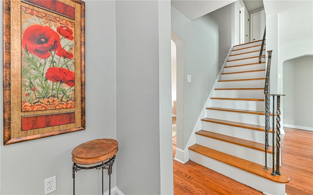421 Old Farm Road Pittsburgh, PA 15228 - Photo 10 of 18