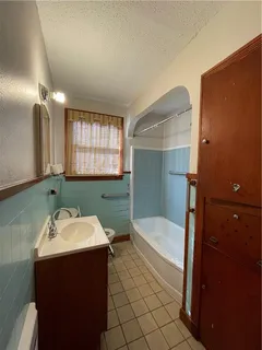 $300,000 | 65 Willow Drive, Gretna, LA 70053