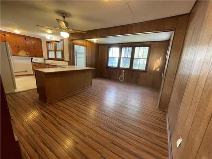 $300,000 | 65 Willow Drive, Gretna, LA 70053