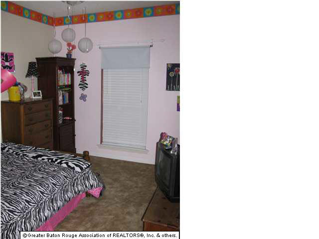 15155 Point Chenier Avenue Baton Rouge, LA 70817 - Photo 12 of 15 Gallery Image 12