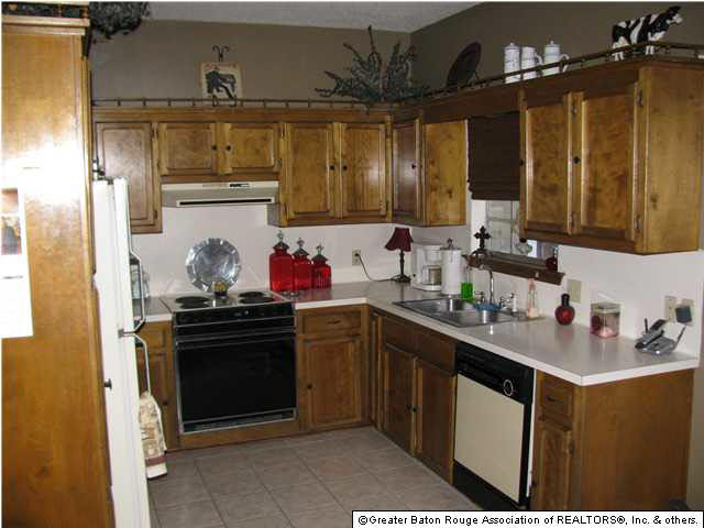 15155 Point Chenier Avenue Baton Rouge, LA 70817 - Photo 8 of 15 Gallery Image 8