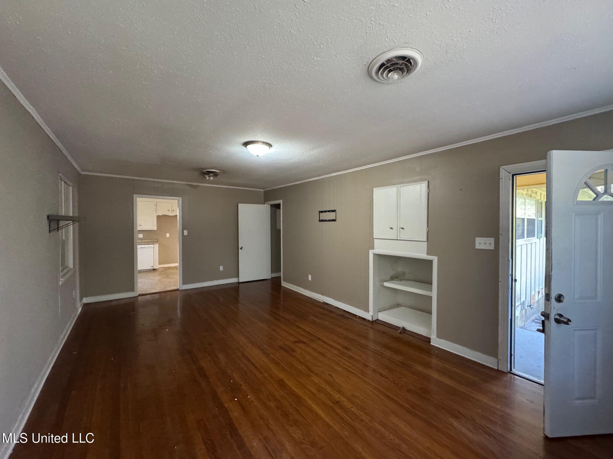 945 Valencia Street Jackson, MS 39204 - Photo 5 of 18 IMG_6028