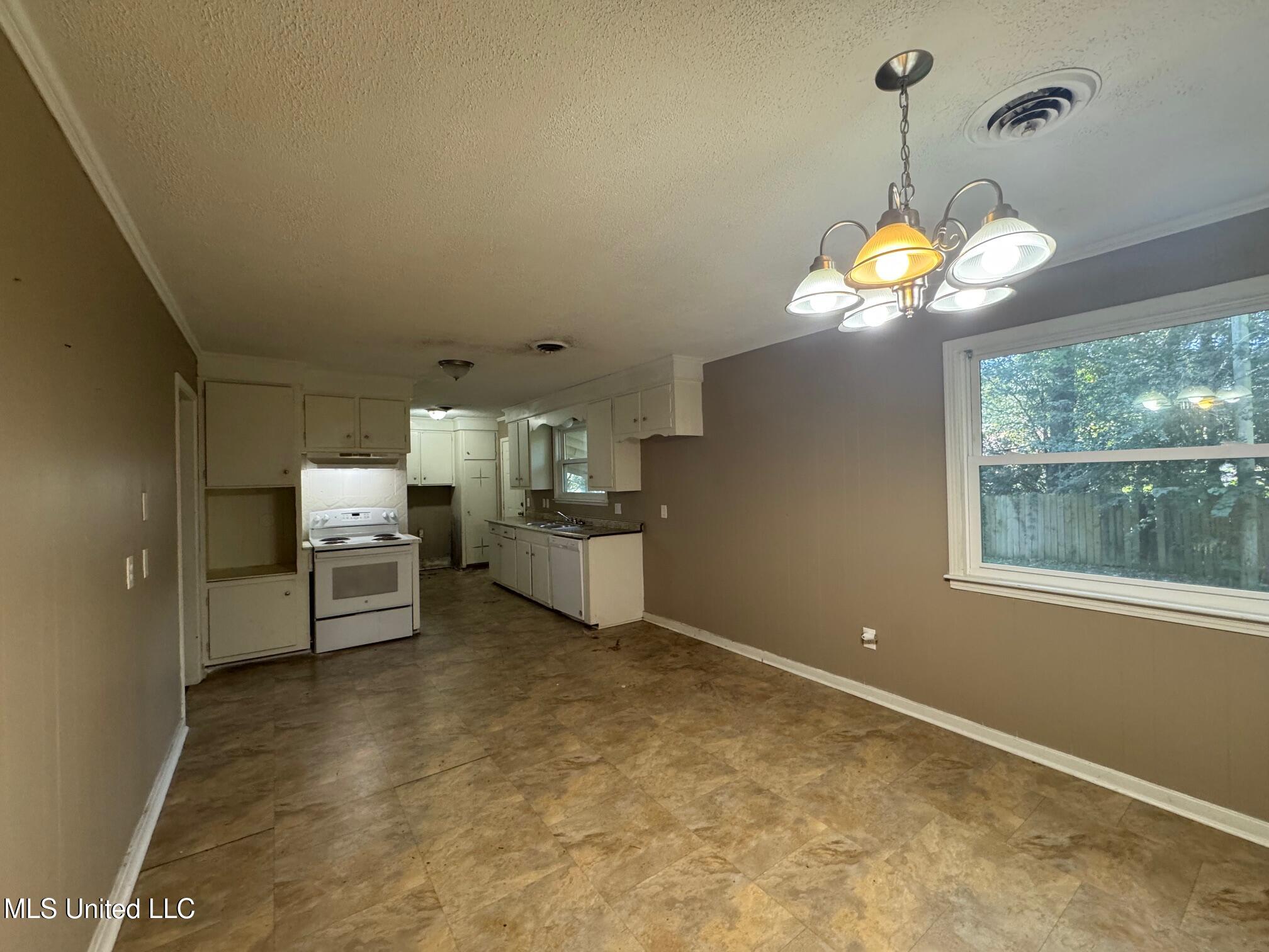 945 Valencia Street Jackson, MS 39204 - Photo 10 of 18 IMG_6031