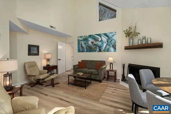 $269,000 | 731 Laurelwood, Roseland, VA 22967