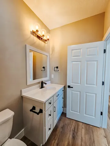 $419,900 | 233 Auseon Court, Hillsdale, MI 49242