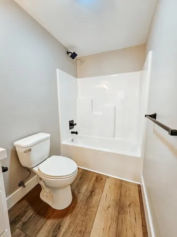 $419,900 | 233 Auseon Court, Hillsdale, MI 49242