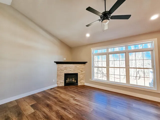 $419,900 | 233 Auseon Court, Hillsdale, MI 49242