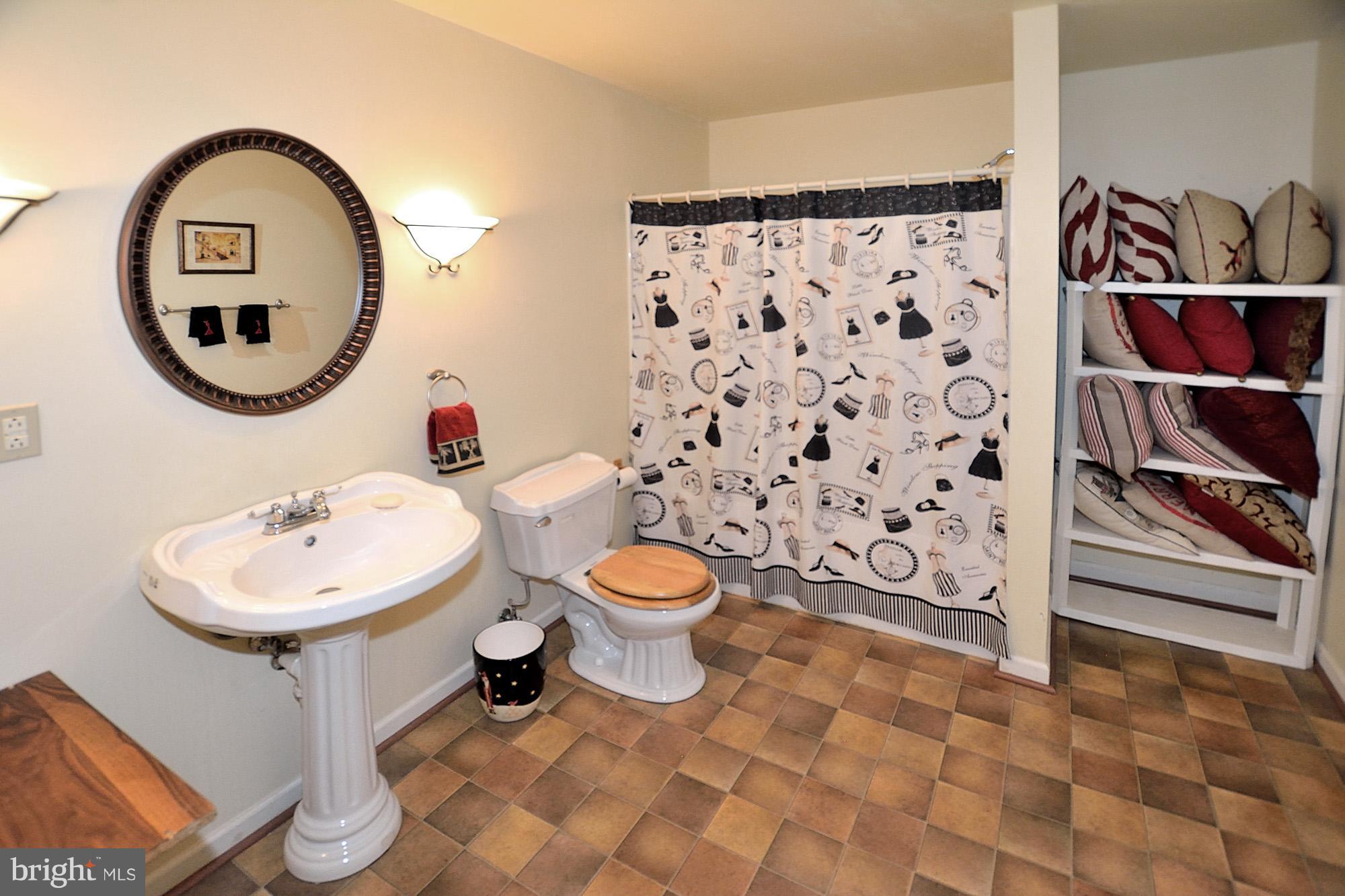 7995 Pinnacle Ridge Drive Manassas, VA 20112 - Photo 22 of 26 Bath