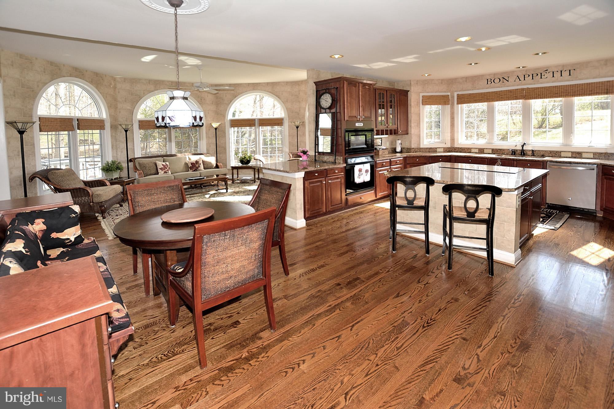 7995 Pinnacle Ridge Drive Manassas, VA 20112 - Photo 10 of 26 Kitchen