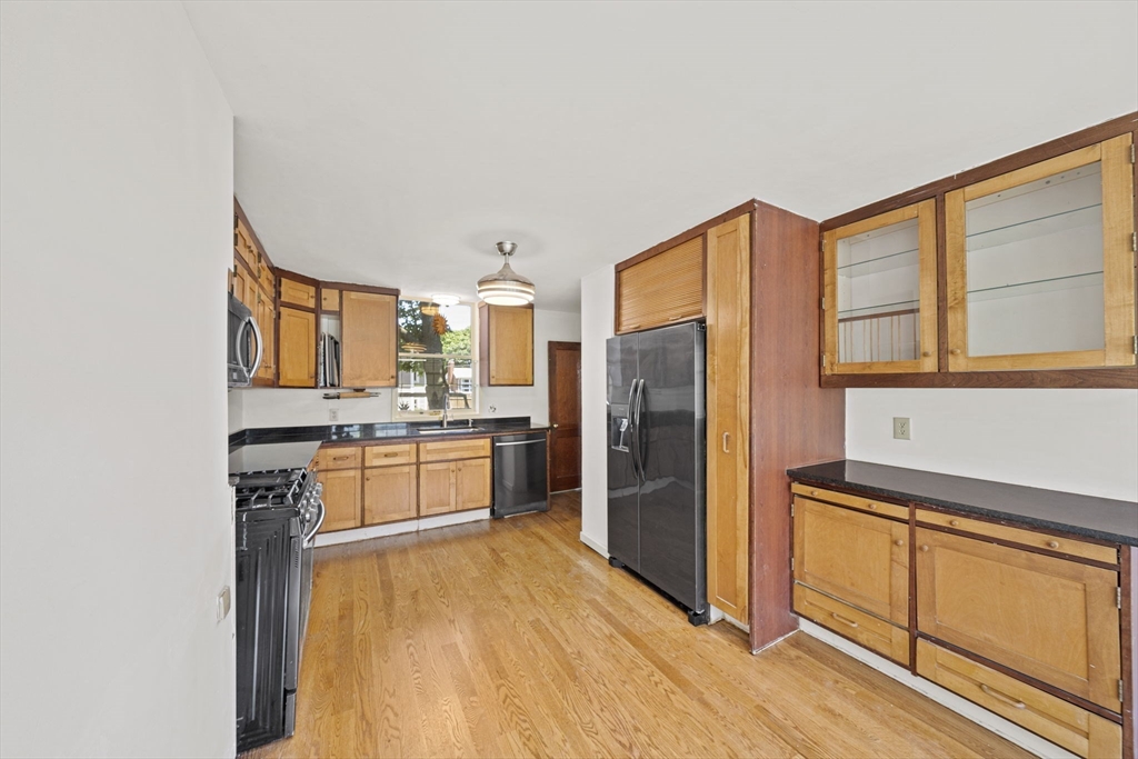 14 L Street Hull, MA 02045 - Photo 4 of 42