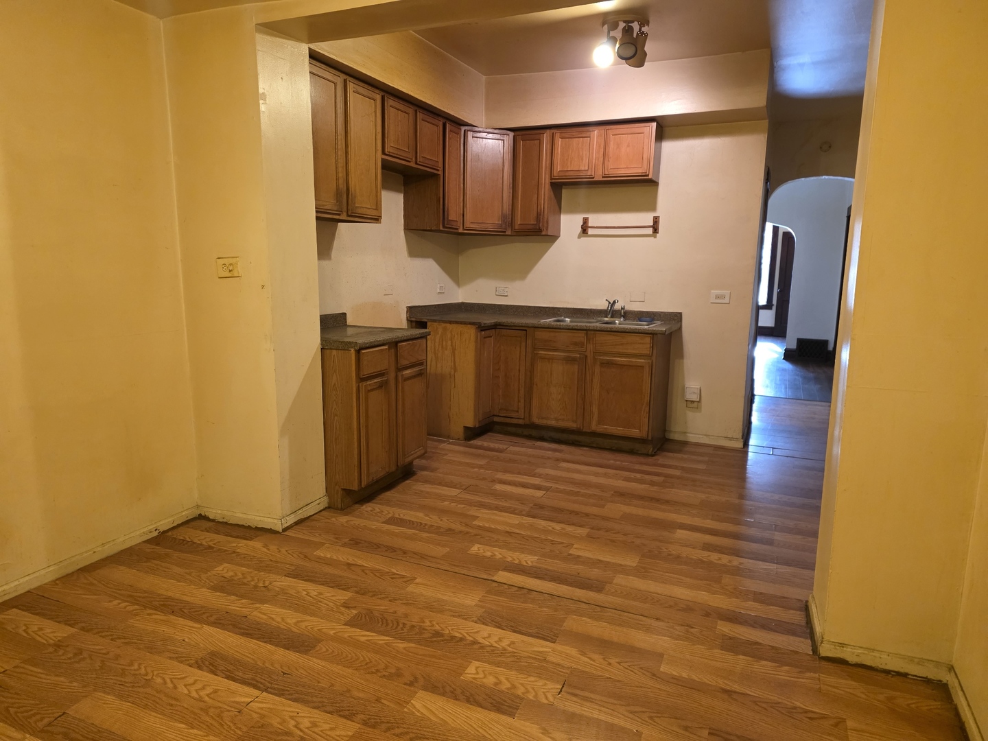 10147 South State Street Chicago, IL 60628 - Photo 9 of 16