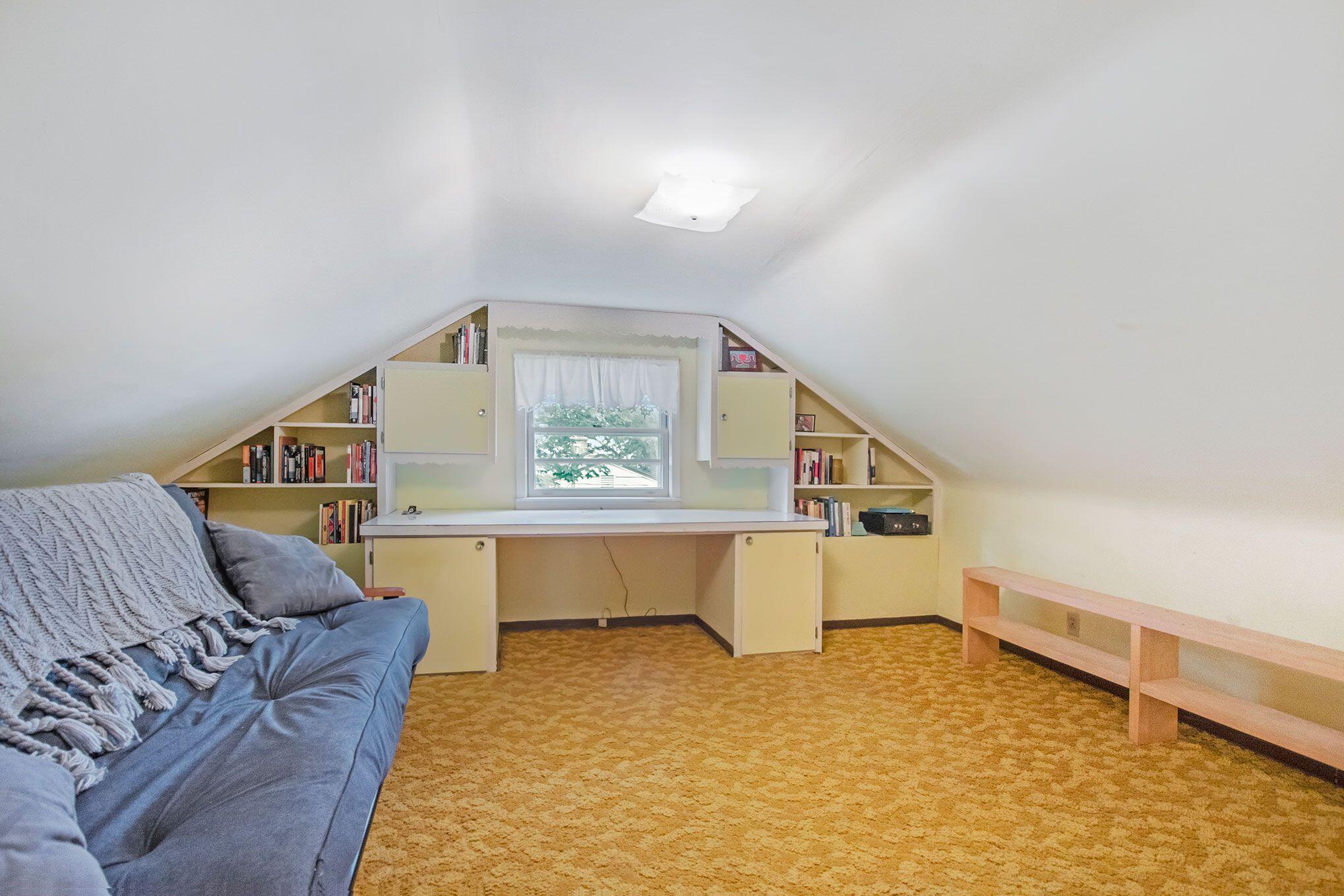 1091 Vick Road Norton Shores, MI 49441 - Photo 19 of 21 Vick 15