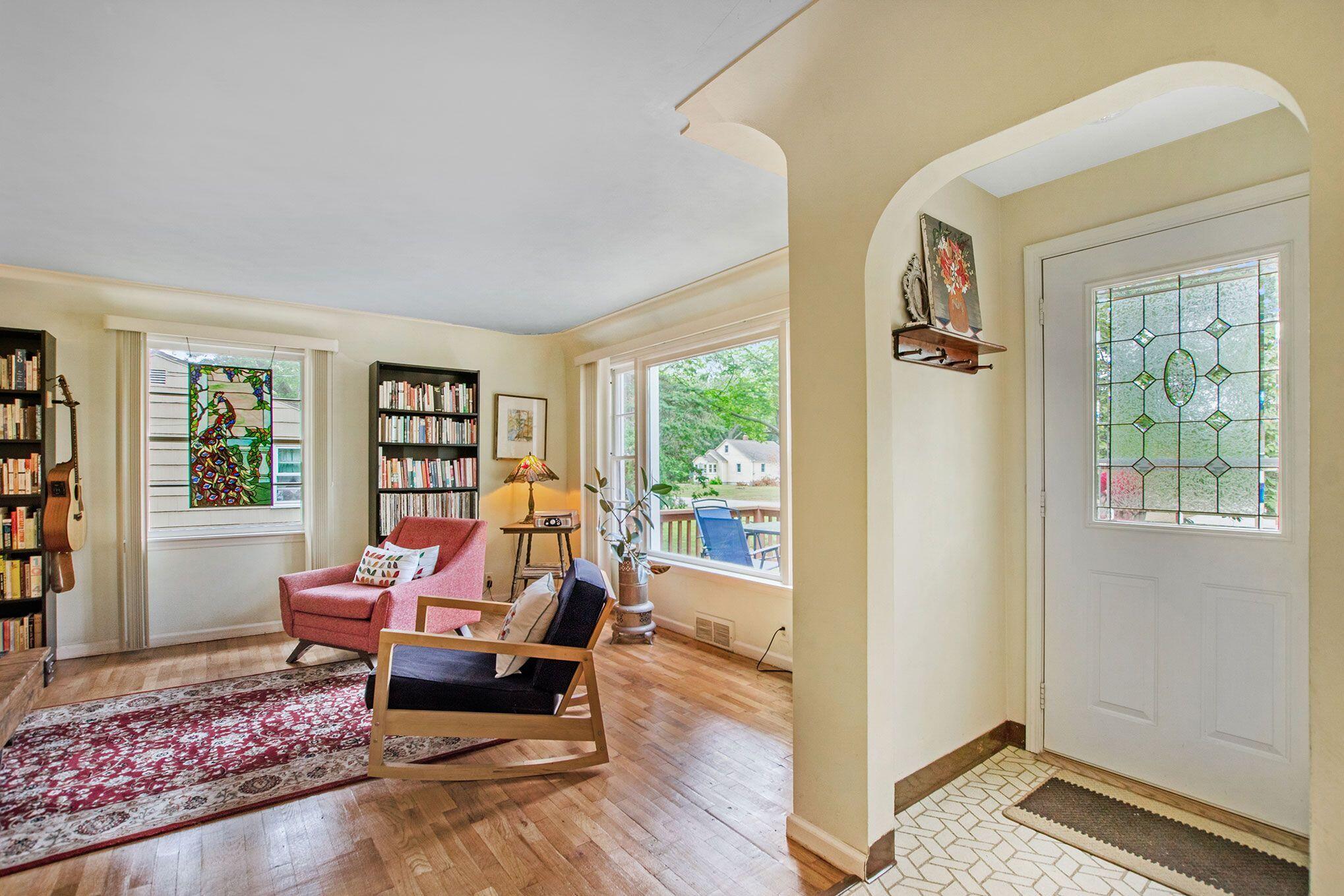 1091 Vick Road Norton Shores, MI 49441 - Photo 7 of 21 Vick 1