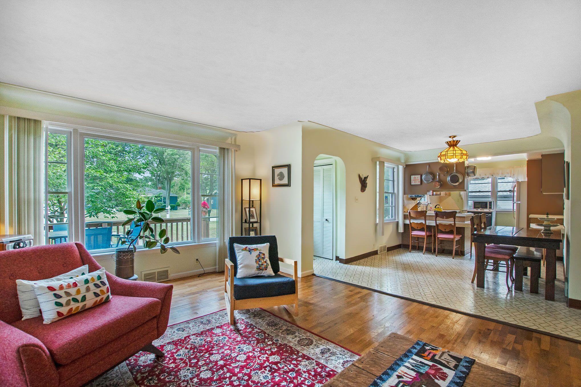 1091 Vick Road Norton Shores, MI 49441 - Photo 9 of 21 Vick 3