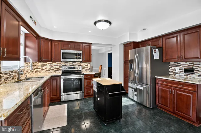 $2,800 | 22040 Caravel Court, Great Mills, MD 20634