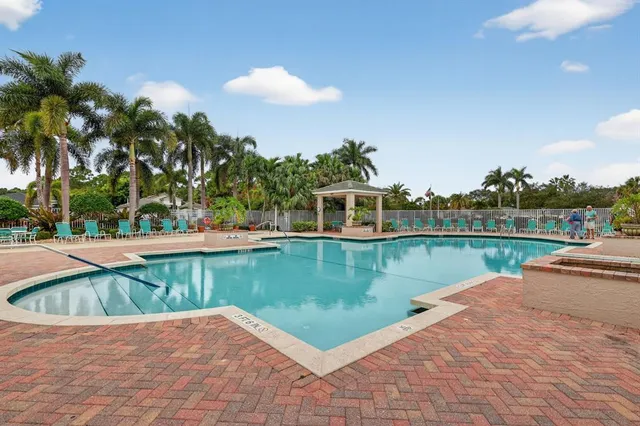 $459,000 | 544 Southwest Lake Manatee Way, Port St. Lucie, FL 34986